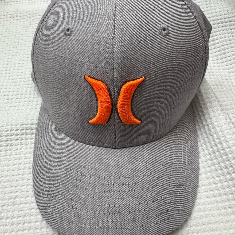 Hurley Gray and Orange Baseball Hat Buckle exclusive